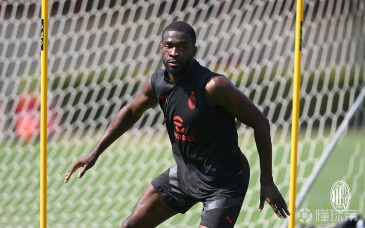 开云体育app下载-意甲倒计时，里昂今晚内部沟通，细节引发关注，管理层满意，训练强度明显提升的简单介绍