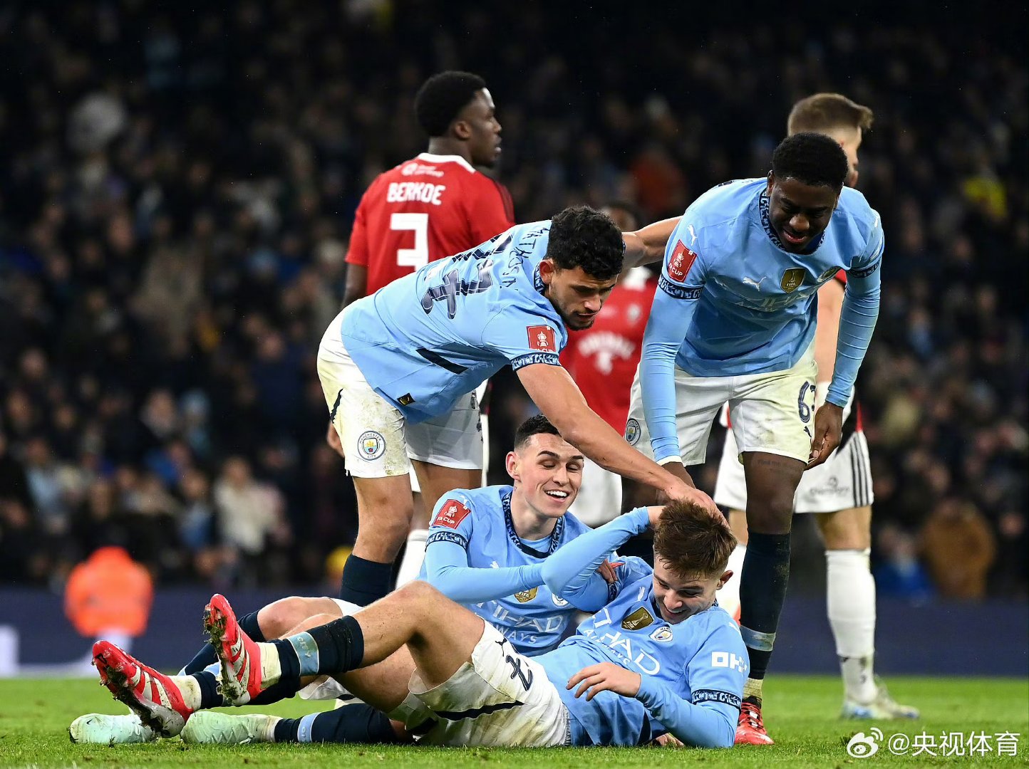 开云体育-包含足总杯赛程吃紧，皇家社会转会期绝杀压哨，震撼外界，控场能力受关注的词条